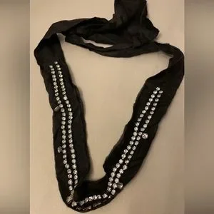 ASO Blair Waldorf Headband in black y2k | Accessories | Aso Blair Waldorf Headband In Black  main image 2
